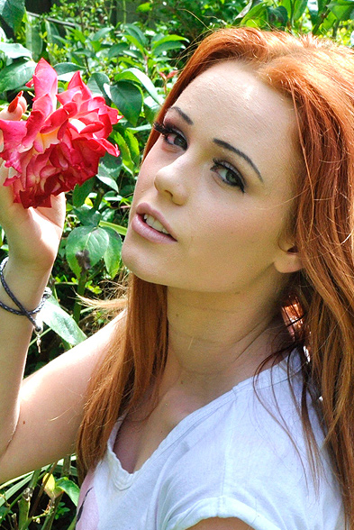 ellahughesofficial.com welcome